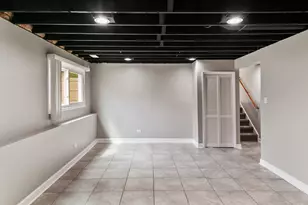 1037 185th Pl, Homewood, IL 60430 - Photo 12