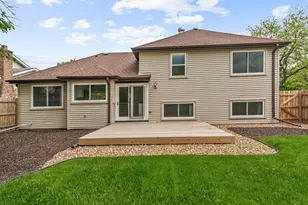 1037 185th Pl, Homewood, IL 60430 - Photo 2