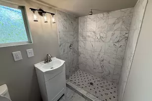 208 W Nippersink Rd, Round Lake, IL 60073 - Photo 22