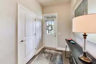 342 Camberley Ln, Lincolnshire, IL 60069 - Photo 2
