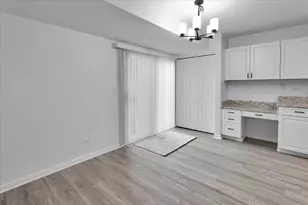 984 Four Seasons Blvd, Aurora, IL 60504 - Photo 10