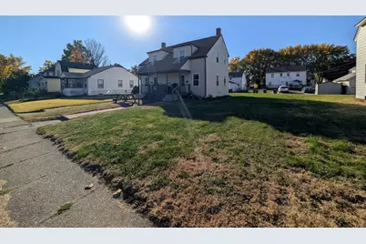 222 S Elmwood Avenue, Davenport, IA 52802 - Photo 6