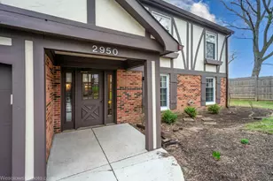 2950 Northampton Dr, Rolling Meadows, IL 60008 - Photo 2