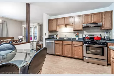 2950 Northampton Drive #B2, Rolling Meadows, IL 60008 - Photo 10
