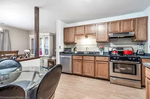 2950 Northampton Dr, Rolling Meadows, IL 60008 - Photo 10