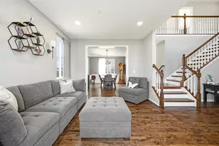 12221 Sinnett St, Huntley, IL 60142 - Photo 8