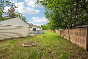 18120 W Big Oaks Rd, Grayslake, IL 60030 - Photo 32