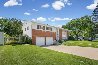1035 E Plate Drive, Palatine, IL 60074 - Photo 2