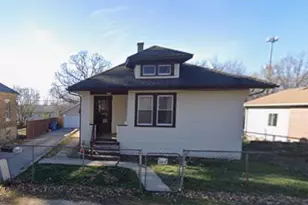 827 Porter St, Joliet, IL 60432 - Photo 1