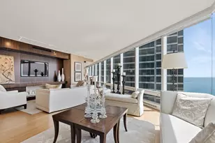340 E Randolph St, Chicago, IL 60601 - Photo 2