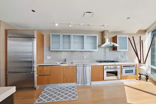 340 E Randolph St, Chicago, IL 60601 - Photo 10