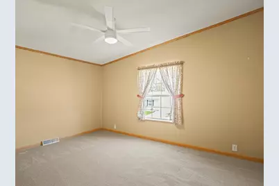 8438 Hickory Tree Drive, Machesney Park, IL 61115 - Photo 32