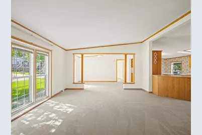 8438 Hickory Tree Drive, Machesney Park, IL 61115 - Photo 6