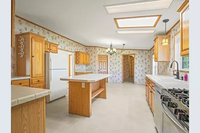 8438 Hickory Tree Drive, Machesney Park, IL 61115 - Photo 12