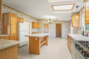 8438 Hickory Tree Dr, Machesney Park, IL 61115 - Photo 12