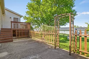 8438 Hickory Tree Dr, Machesney Park, IL 61115 - Photo 36