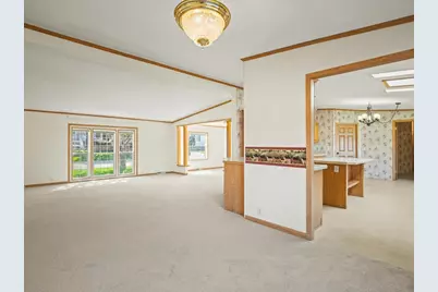 8438 Hickory Tree Drive, Machesney Park, IL 61115 - Photo 12