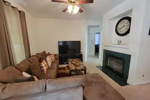 1343 Providence Cir, Elgin, IL 60120 - Photo 4