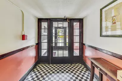 436 N Harvey Avenue #1, Oak Park, IL 60302 - Photo 4