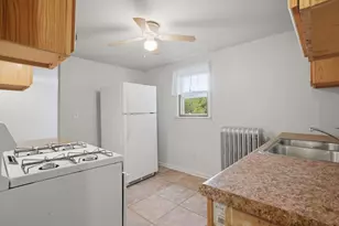 612 Oak St, Woodstock, IL 60098 - Photo 18