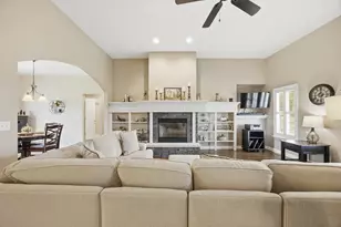20809 Bunker Hill Rd, Marengo, IL 60152 - Photo 10