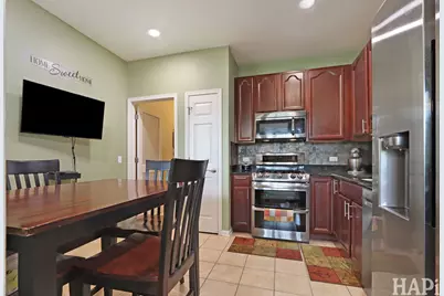 703 Owl Creek Lane, Gurnee, IL 60031 - Photo 6