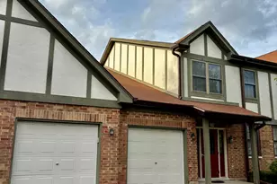 319 Deer Glen Way, Bloomingdale, IL 60108 - Photo 2