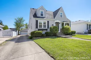 127 W Madison St, Villa Park, IL 60181 - Photo 2