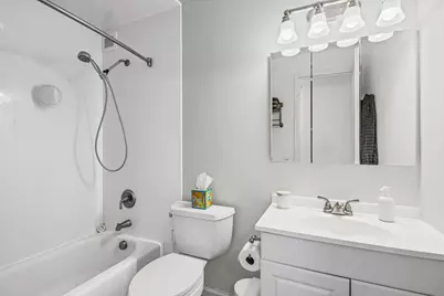 4343 N Clarendon Avenue #2313, Chicago, IL 60613 - Photo 10