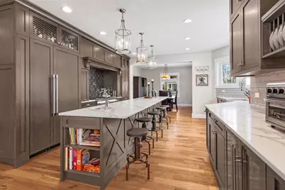 205 W Cook Avenue, Libertyville, IL 60048 - Photo 8