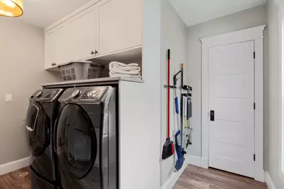 205 W Cook Avenue, Libertyville, IL 60048 - Photo 34