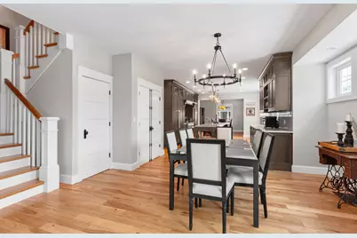 205 W Cook Avenue, Libertyville, IL 60048 - Photo 18