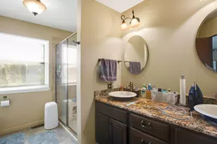 17 Buchanan Ln, Streamwood, IL 60107 - Photo 14
