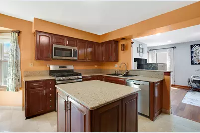 17 Buchanan Lane, Streamwood, IL 60107 - Photo 8