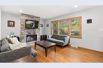 4454 N Richmond Street, Chicago, IL 60625 - Photo 2