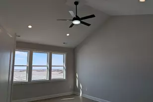675 S Regulators St, Rochelle, IL 61068 - Photo 22