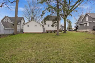 412 W High St, Sycamore, IL 60178 - Photo 34