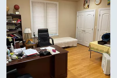 8619 W Sunset Road, Niles, IL 60714 - Photo 10