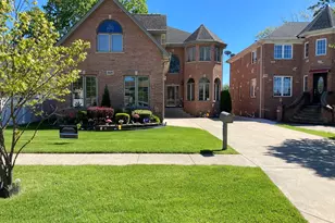 8619 W Sunset Rd, Niles, IL 60714 - Photo 2