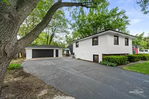 5S464 Sherman Ave, Naperville, IL 60563 - Photo 2