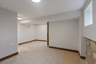 11250 S Vernon Ave, Chicago, IL 60628 - Photo 22