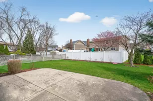 1281 Scarlet Dr, Addison, IL 60101 - Photo 34