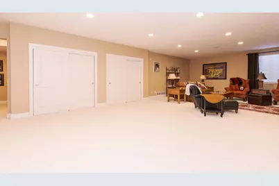 704 S Mercer Avenue, Bloomington, IL 61701 - Photo 50