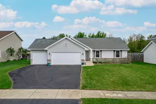 3847 Northline Dr, Rockford, IL 61101 - Photo 2
