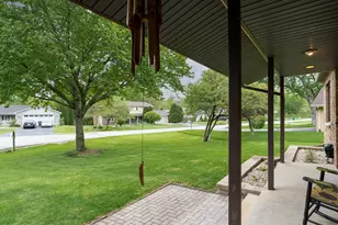 22547 S Bramble Hill Rd, Joliet, IL 60404 - Photo 2