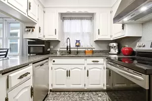 5221 N Marmora Ave, Chicago, IL 60630 - Photo 2