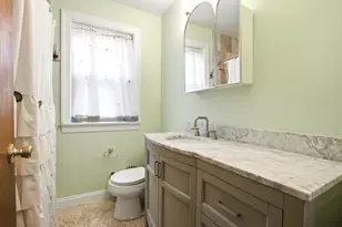 5221 N Marmora Ave, Chicago, IL 60630 - Photo 4