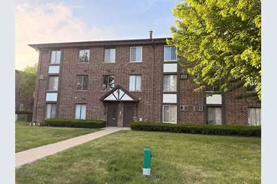 13 Crestview Lane #12, Vernon Hills, IL 60061 - Photo 2