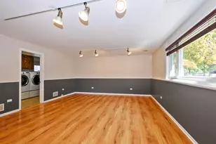 3008 W 110th Pl, Chicago, IL 60655 - Photo 4