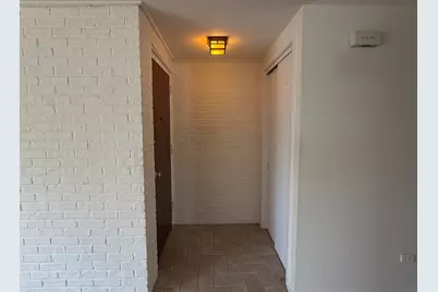 424 Braeside Road #2N, Highland Park, IL 60035 - Photo 2